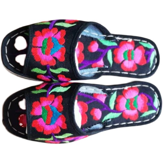 Zapatillas unisex Qiang especiales de algodón puro totalmente bordadas a mano, talla 41, parte inferior negra con flores rojas