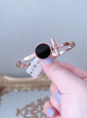 新款轻奢款圆形气质手镯钛钢金色百搭极简风不易褪色网红手环A610