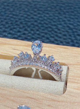 珠宝现货新鲜出炉镶嵌闪钻戒指