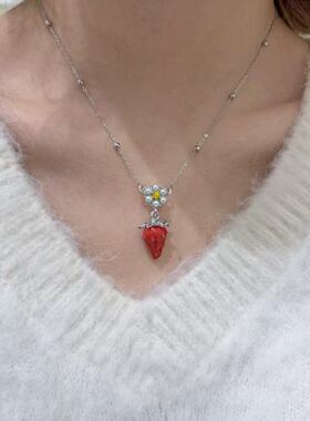 地球超新鲜2王玉雯同款少女心滴油草莓珍珠锆石花朵项链锁骨链