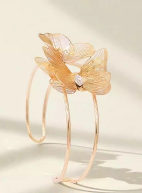 时尚优雅镂空蝴蝶花朵手镯