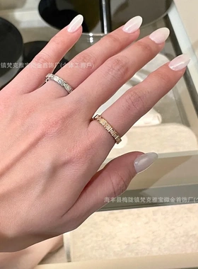 Ice cube窄版肖邦小冰块排钻戒指 女V金镶钻叠戴指环手饰情侣对戒