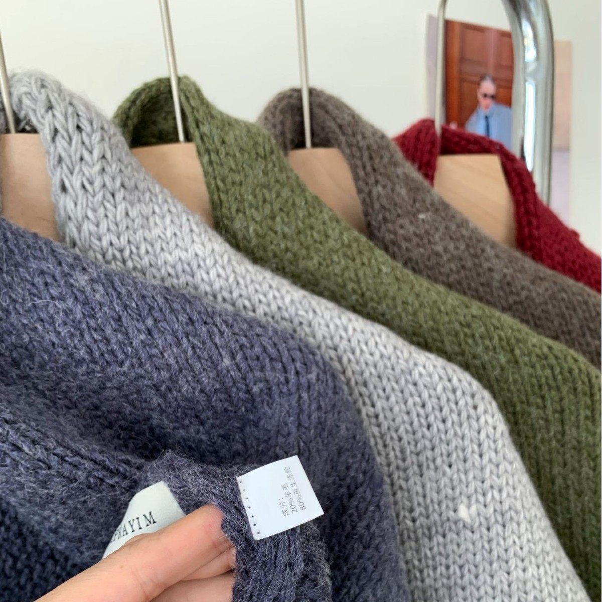 高级感含羊毛大披肩女百搭韩系秋冬保暖简约三角围巾护颈针织坎肩,淘宝优惠券,粉丝福利购,淘宝优惠卷