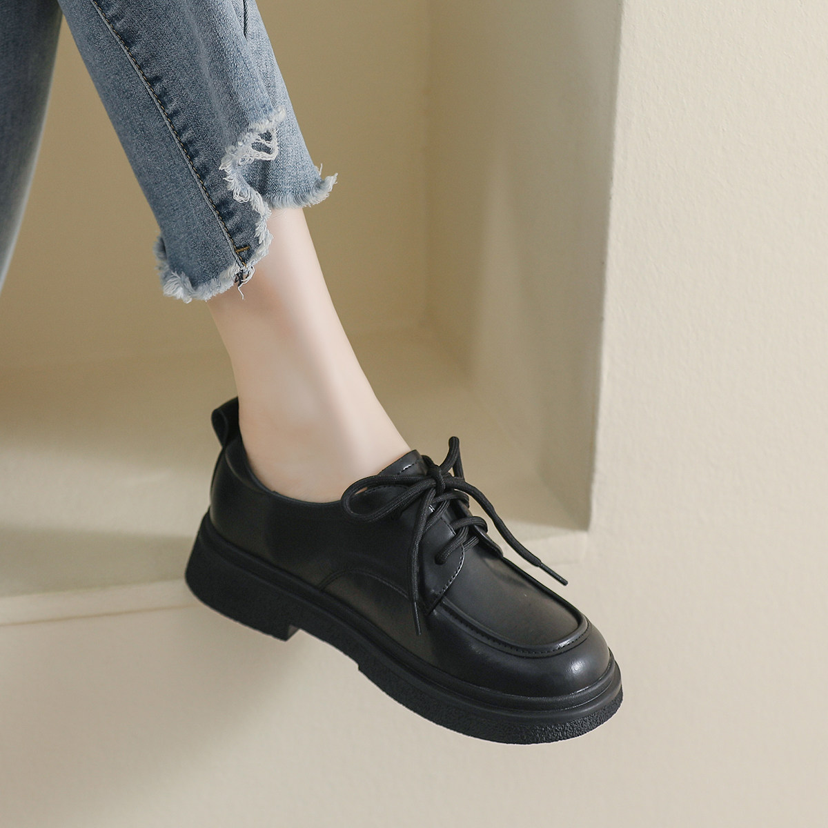 黑色英伦小皮鞋女春季2026新款软底单鞋系带乐福鞋大码女鞋41到43,淘宝优惠券,粉丝福利购,淘宝优惠卷