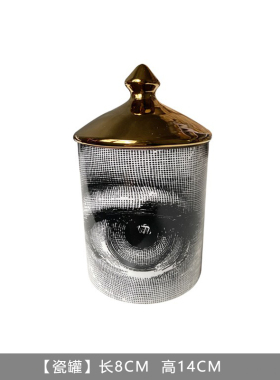 样板间卧室床头柜组合摆件