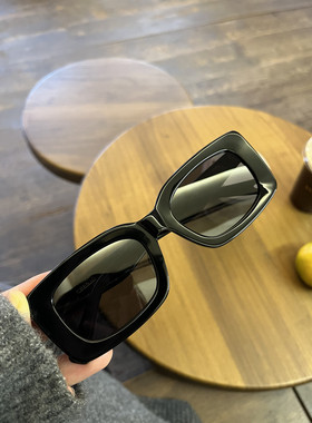 墨镜西本眼镜3D设计简约方形