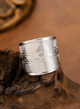 18K镀金不规则几何时尚戒指