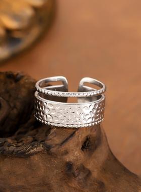 欧美风钛钢锤纹复古戒指