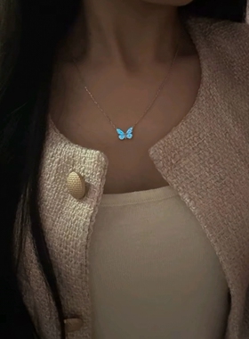999纯银蝴蝶光项链女发光夜光银饰小众原创生日送闺蜜女朋友礼物