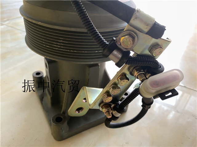 适用潍柴发动机配件电磁式风扇离合器带支架德龙612630061171推荐 - 图1