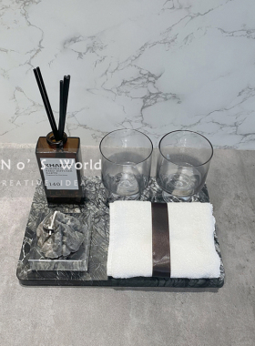 现代轻奢北欧样板间卫浴套装摆件