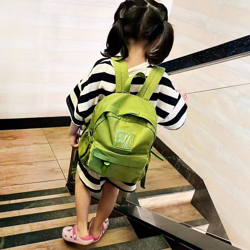 儿童背包女孩外出旅游轻便幼儿园书包男小学生旅行女童出游双肩包-图0