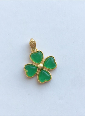 捡漏天然绿玉髓吊坠挂件