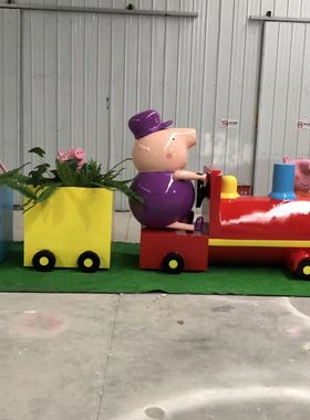 玻璃钢卡通托马斯火车雕塑幼儿园