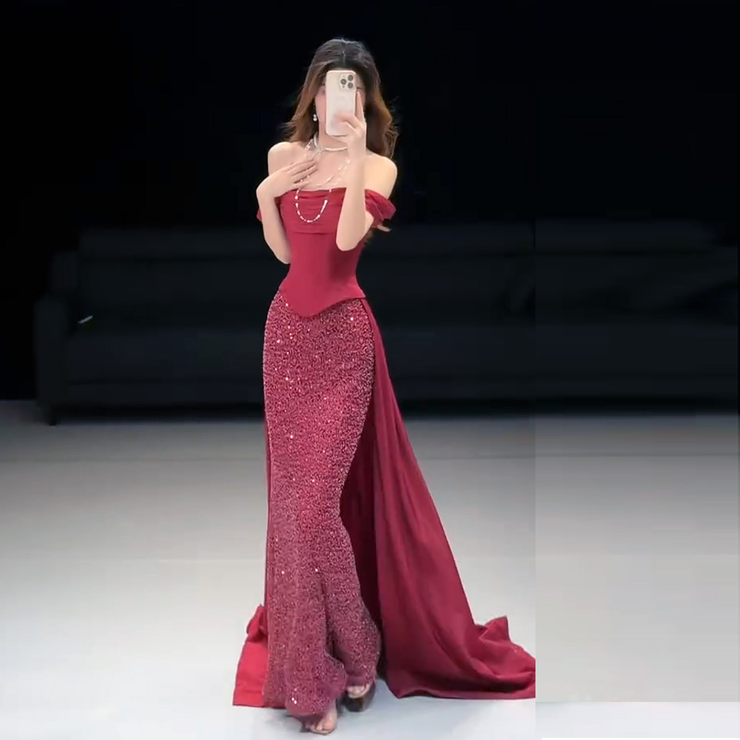 婚礼新娘敬酒服女一字肩酒红色鱼尾订婚晚装礼服高端修身宴会拖尾,淘宝优惠券,粉丝福利购,淘宝优惠卷