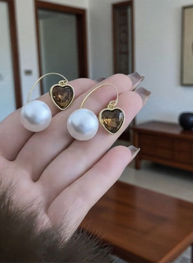 设计师款金色爱心珍珠耳环耳饰