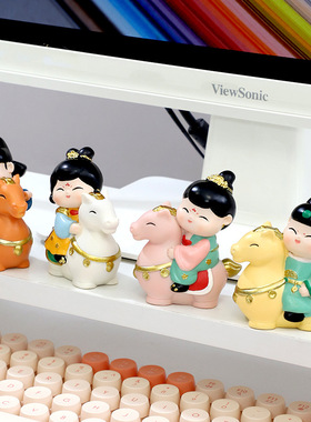 西安文创盛唐踏马游春中国风摆件创意家具桌面装饰品树脂工小礼品