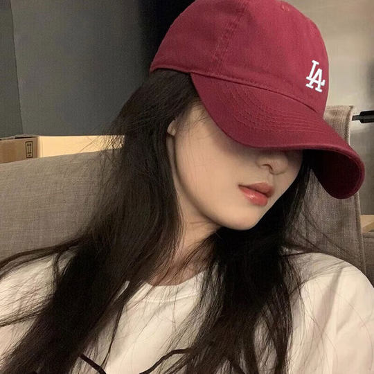 MLB peaked caps for men and women, couples summer new sports hats, sun hats, casual hats, baseball caps