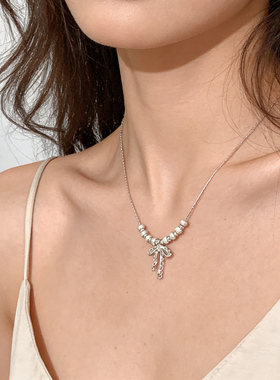 法式轻奢蝴蝶结串珠吊坠项链女