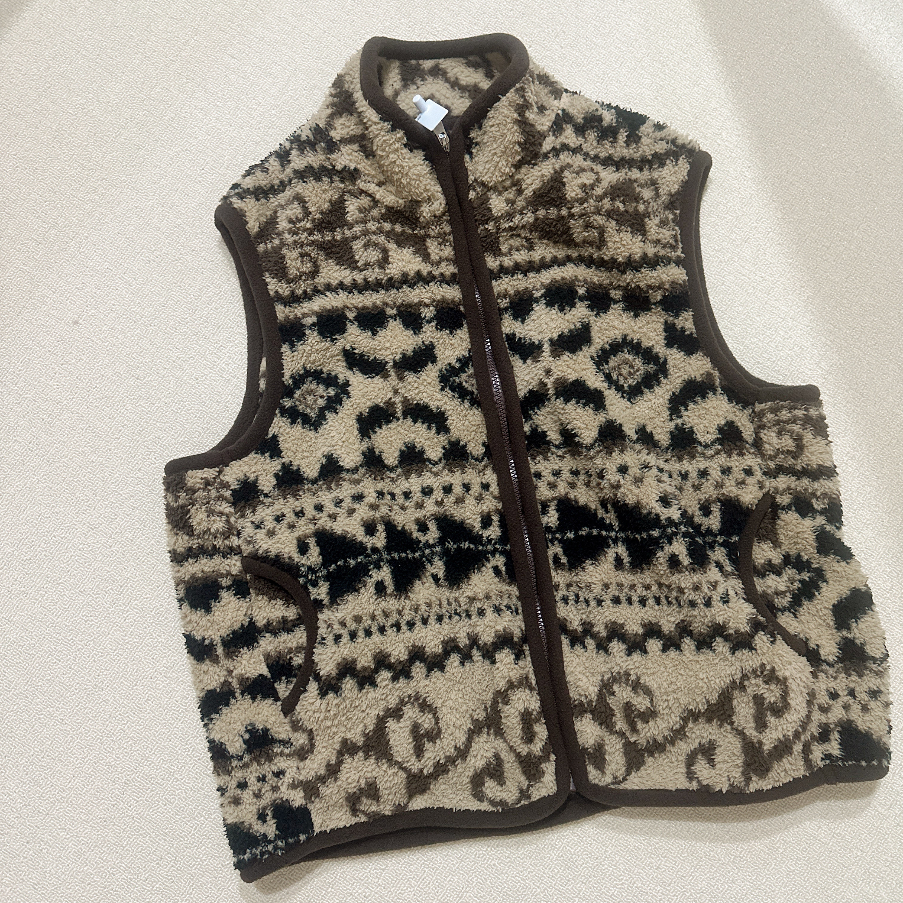 秋冬费尔岛风立领拉链马甲男女中古风保暖背心复古穿搭上衣马夹,淘宝优惠券,粉丝福利购,淘宝优惠卷