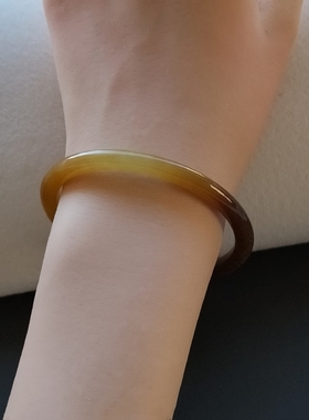 55圈口和田玉叮当镯细条手镯