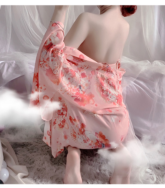 Sexy lace nightgown for all seasons, cost-effective and easy to take off