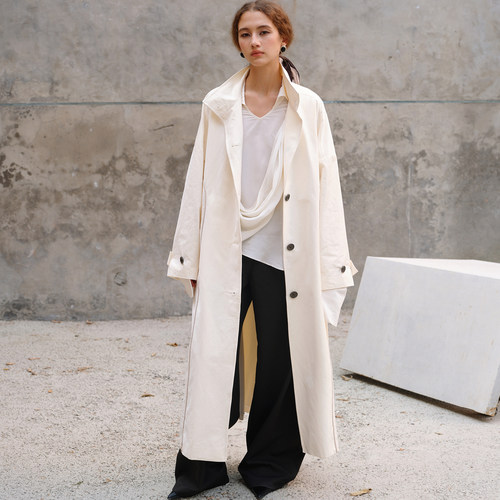 Layers 立裁宽大廓形 撞色拼线 简约硬挺长款风衣外套 奶白色 - 图1