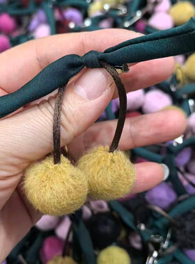 手工仿羊绒樱桃别针玩偶森系毛衣外套包包服装配饰品