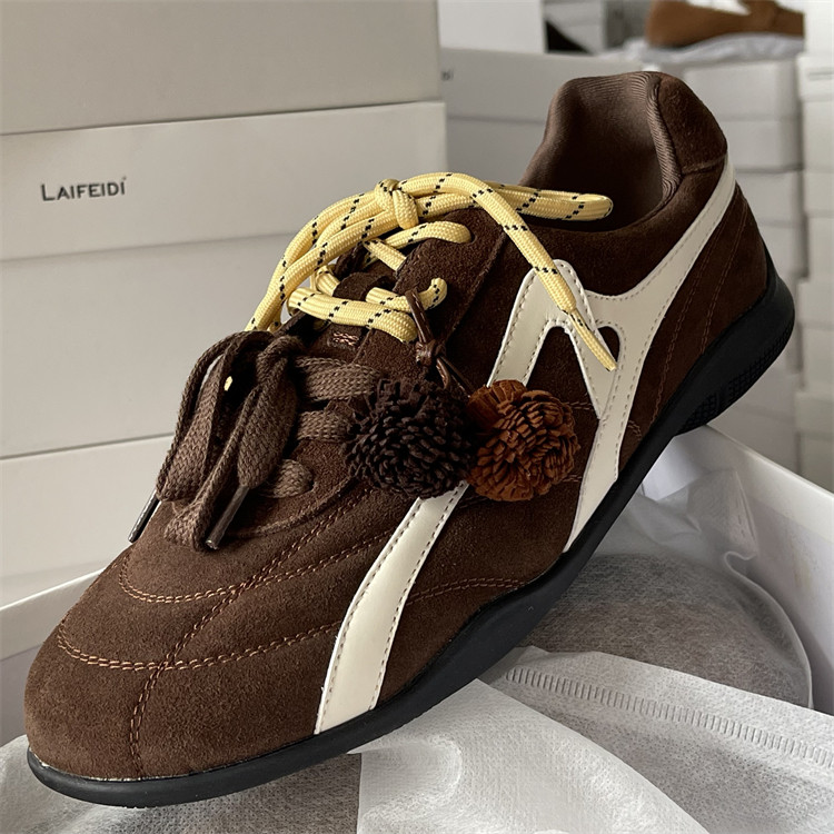 张艺凡同款牛反绒德训鞋女真皮2025新款复古休闲运动鞋厚底阿甘鞋,淘宝优惠券,粉丝福利购,淘宝优惠卷