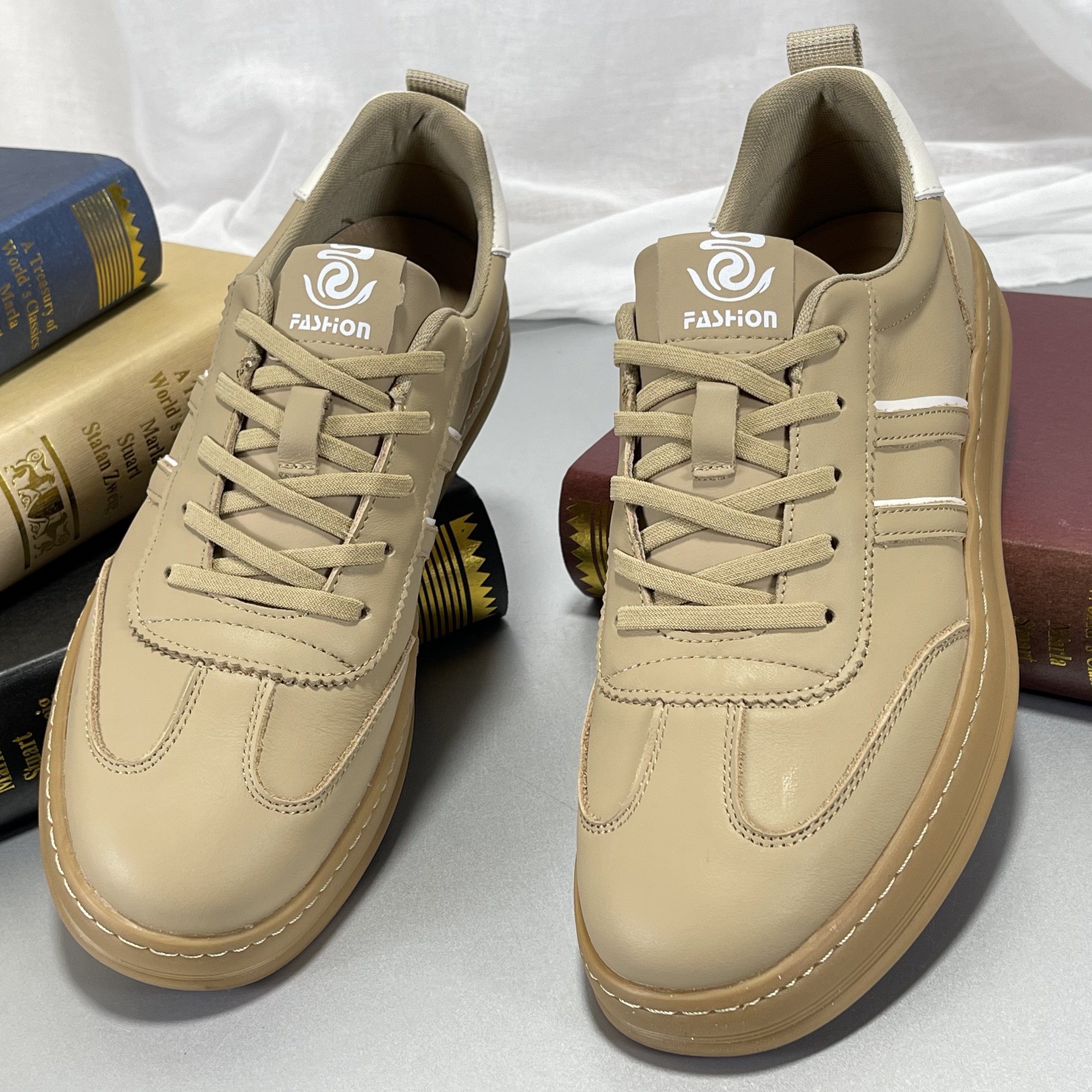 品牌男鞋头层牛皮板鞋2025秋季真皮复古德训鞋低帮休闲鞋简约单鞋,淘宝优惠券,粉丝福利购,淘宝优惠卷