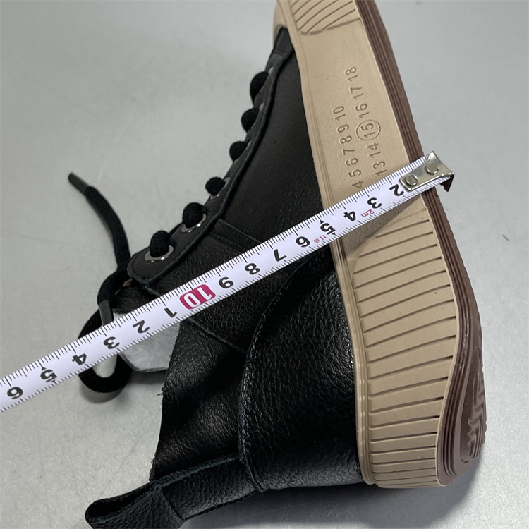 头层牛皮丑萌大头高帮鞋女2025新款复古软底女马丁靴休闲复古板鞋,淘宝优惠券,粉丝福利购,淘宝优惠卷