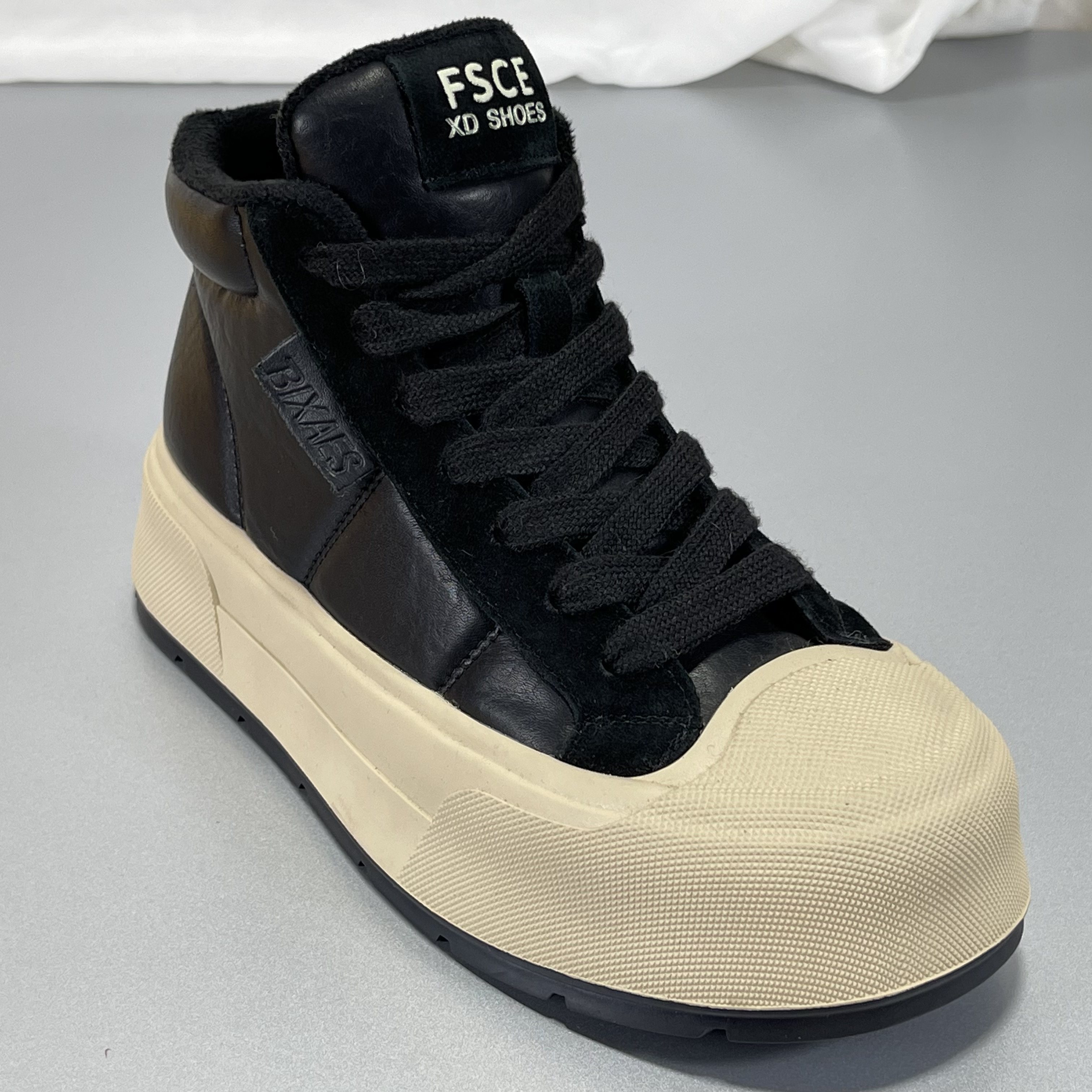 猪扒皮马丁靴女2025秋冬真皮高帮平底板鞋运动休闲厚底英伦风短靴,淘宝优惠券,粉丝福利购,淘宝优惠卷