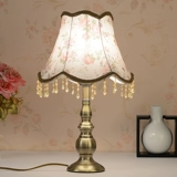 Современный и минималистичный сенсорный креативный фонарь для кровати для гостиной, тканевый ткань для полировки, настольная лампа, европейский стиль