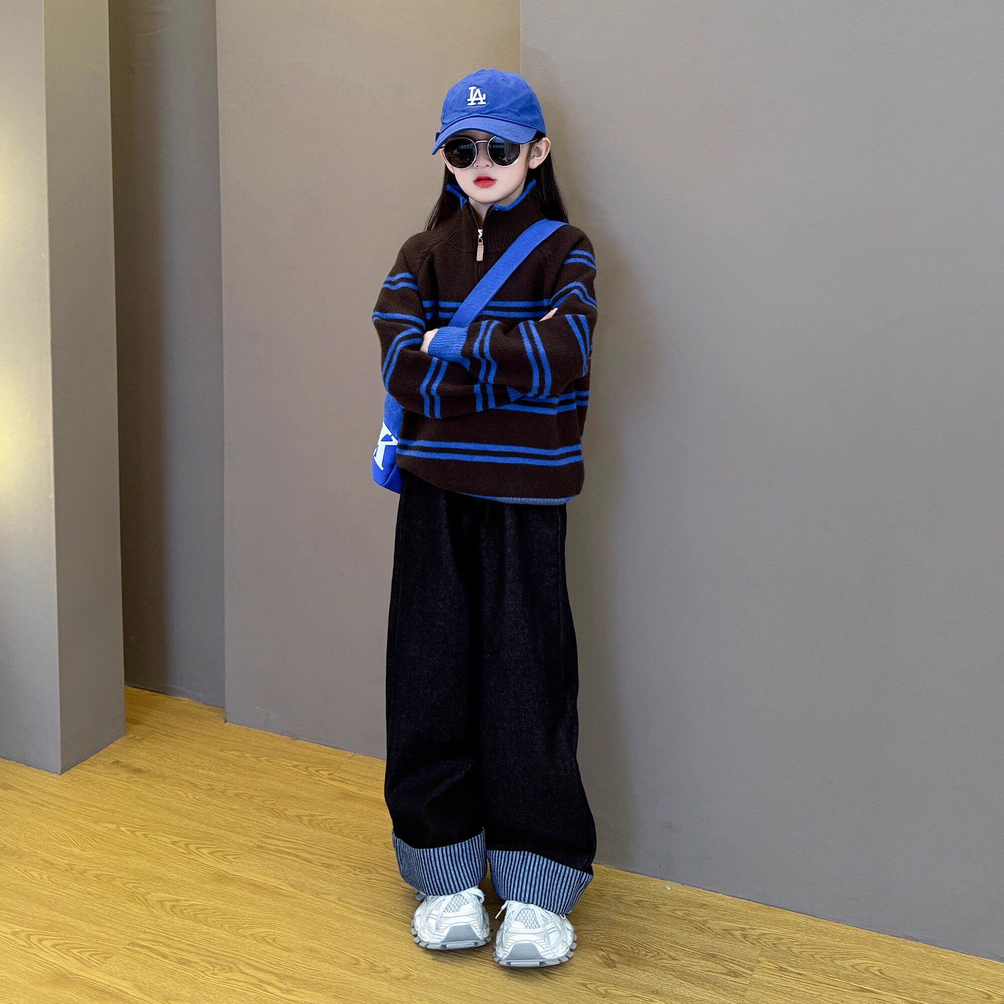 女童秋冬套装毛衣2025新款儿童韩系针织衫上衣牛仔裤加绒两件套 - 图3