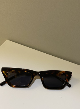 欧美复古长方形墨镜猫眼