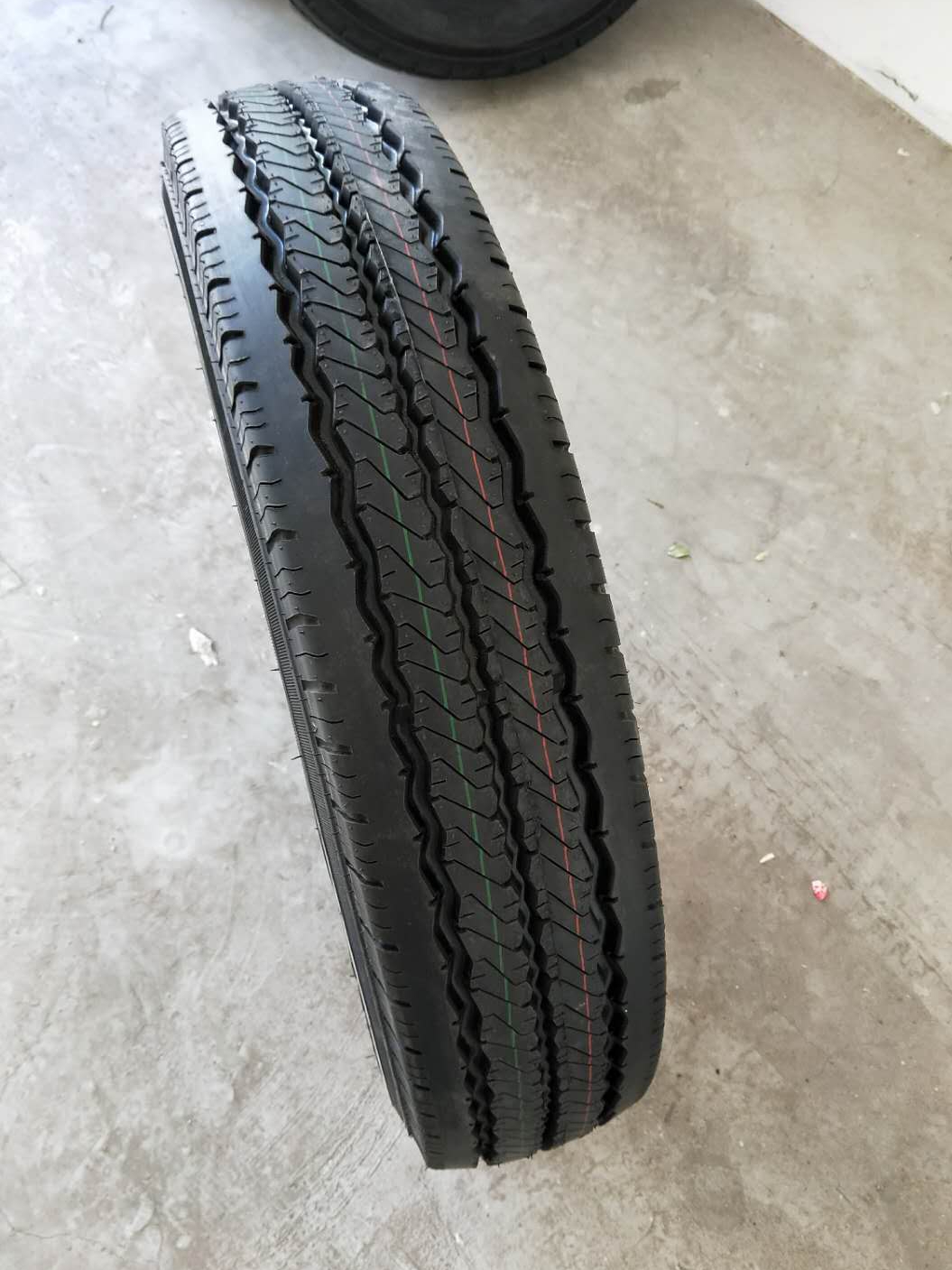 轻卡黑豹货车轮胎6.00/600R/650/700-13 14 R15 R16LT 真空钢丝胎 - 图1