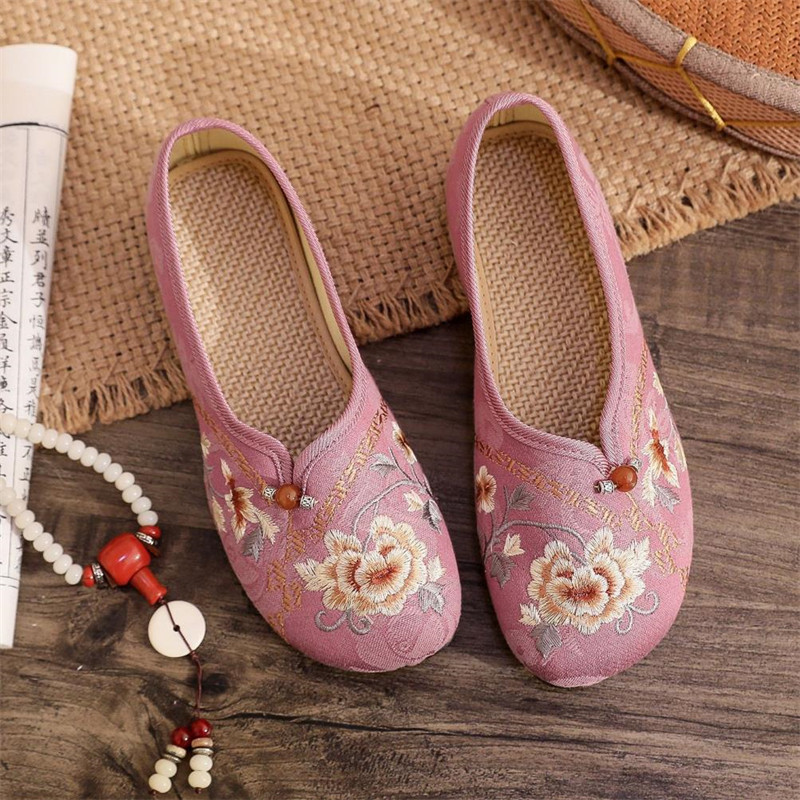 老北京布鞋春季新款民族风平底绣花鞋软底妈妈鞋一脚蹬平跟女单鞋,淘宝优惠券,粉丝福利购,淘宝优惠卷