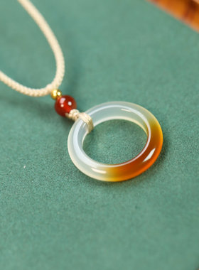 天然玛瑙锦鲤渐变色圆环吊坠项链