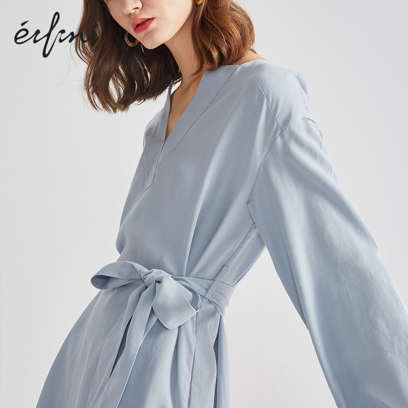 伊芙丽2020夏季新款气质v领连衣裙 伊芙丽折扣企业店连衣裙