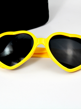 新款复古金属爱心太阳镜