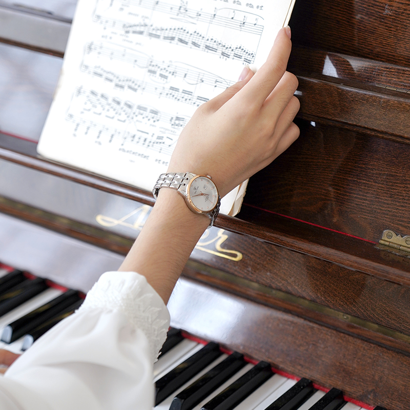 天王女士时尚小巧舒适优雅石英表 天王半小时国产腕表