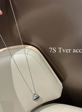 现韩代简约ins风金属三角形吊坠项链长款ins风百搭时髦锁骨链