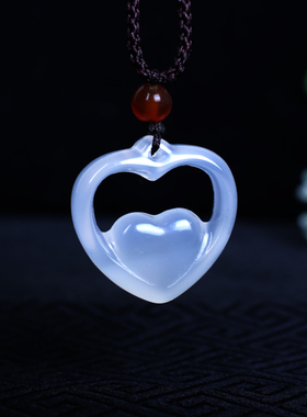 天然玛瑙玉髓爱心吊坠男女款