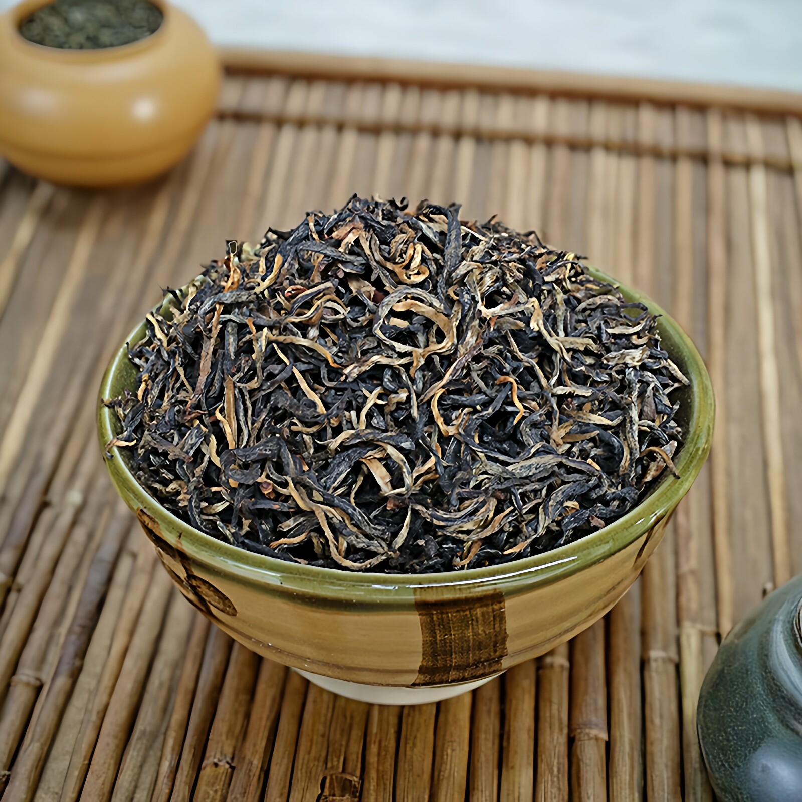 红茶云南普洱小包装大叶种滇红茶袋装花蜜浓香型100g苦聪红元帅茶