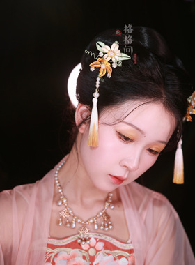 格格间春天黄绿色缠花发夹