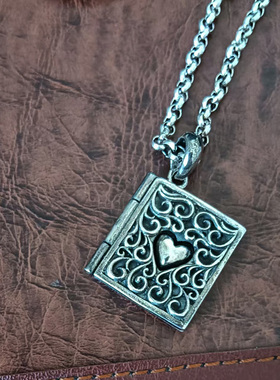 情书 爱的表白I LOVE YOU 925纯银可以打开镂空方形吊坠项链