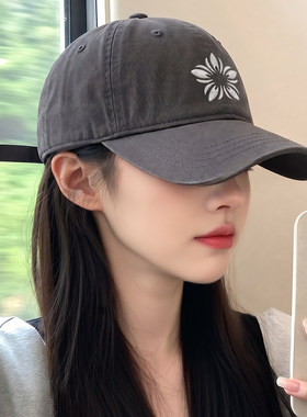 张元英同款花朵刺绣遮阳鸭舌帽