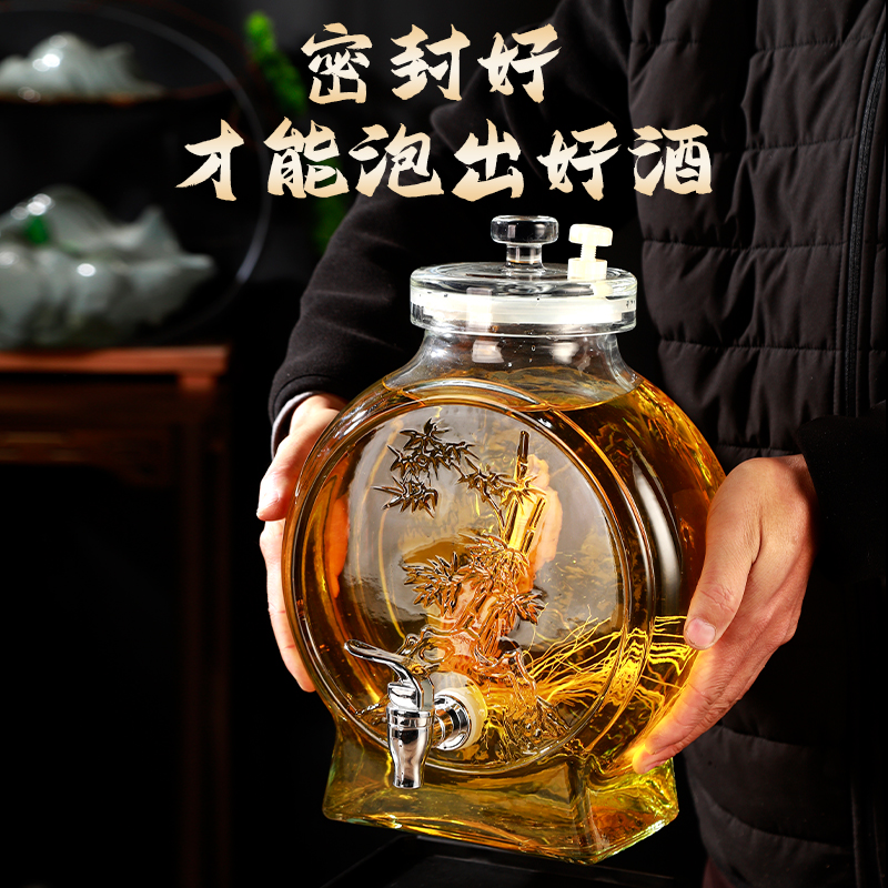 Sealed thickened lead-free glass wine bottle