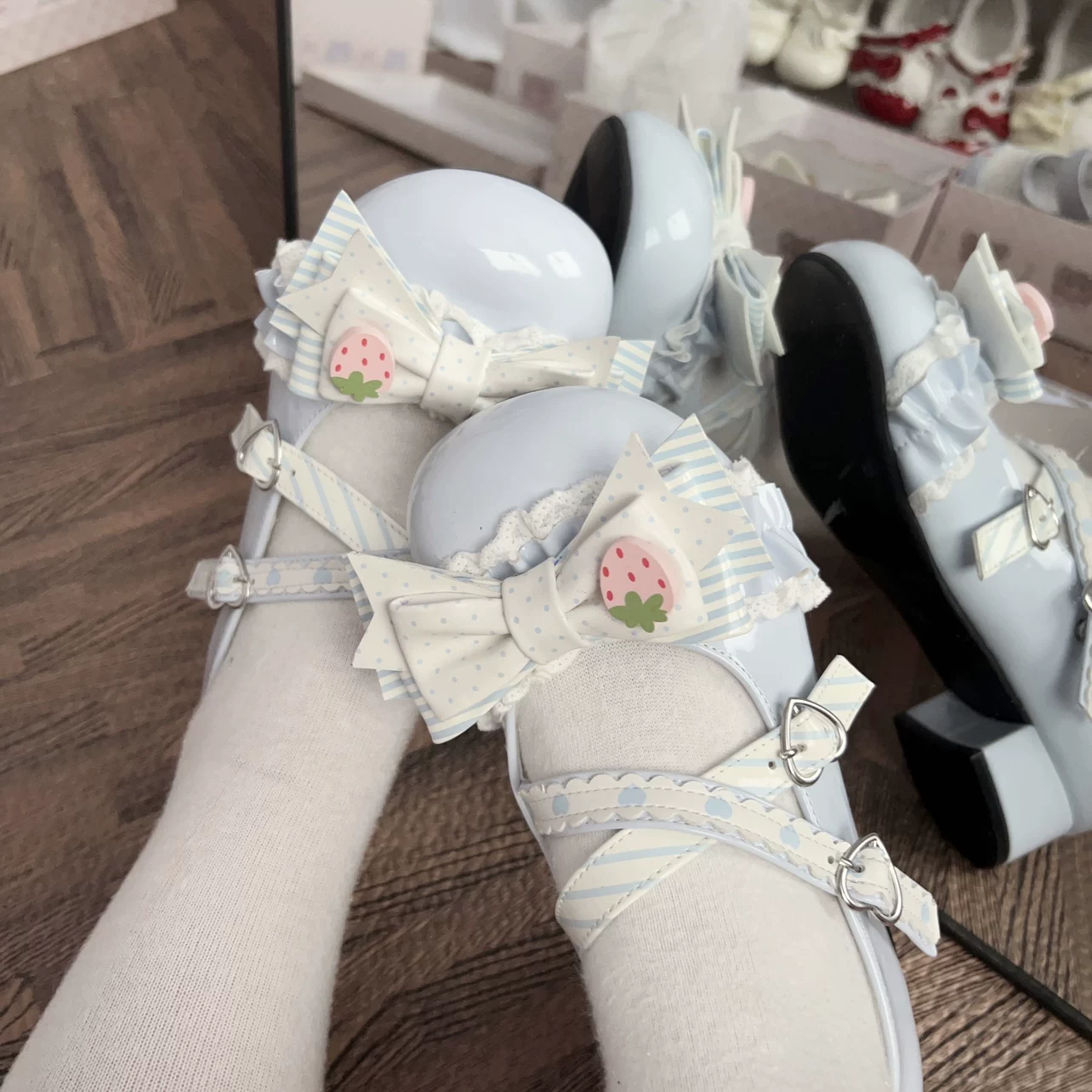 Genuine cute strawberry, (Physicals), with little bears, Lolita style