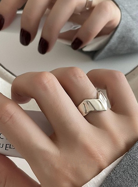 韩版S925镀银个性方糖戒指女复古时尚几何V型开口指环嘻哈食指戒